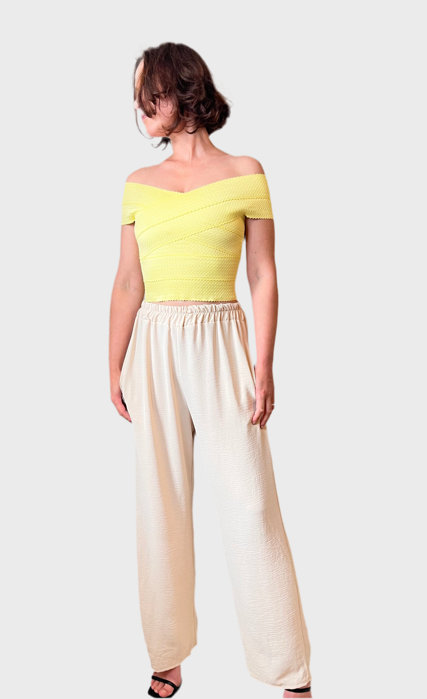 CROP TOP BARDOT JAUNE PRETTYGYAL